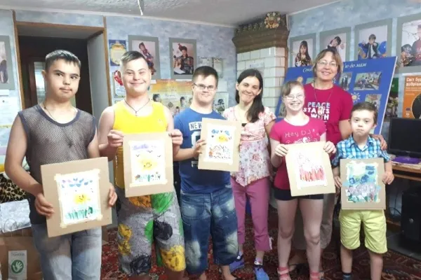 ПРАВОПІВКУЛЬНЕ МАЛЮВАННЯ ДЛЯ ОСОБЛИВИХ ДІТЕЙ В МІСТІ ОДЕСА