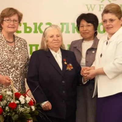 МАТЕРИНСЬКА ЛЮБОВ — ОСНОВА ІСТОРІЇ ТА ЗАПОРУКА МАЙБУТНЬОГО 2010 Р.