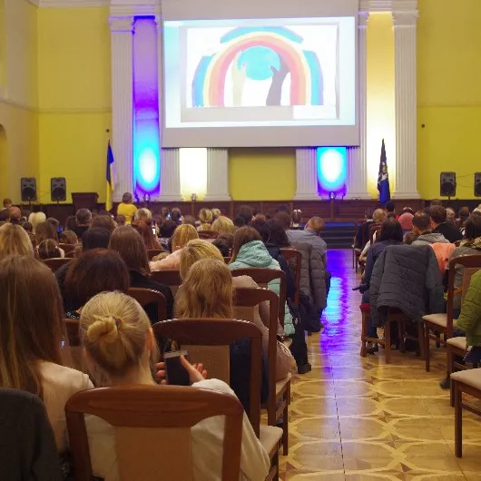 ДІТИ МАЛЮЮТЬ СВІТ БЕЗ НАСИЛЬСТВА