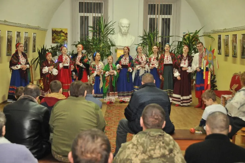 РІЗДВО У ПЕЧЕРСЬКОМУ ВІЙСЬКОВОМУ ГОСПІТАЛІ